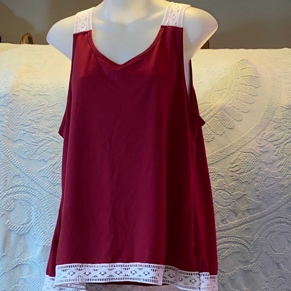 Elegant Red Burgundy Sleeveless Top with Lace Detail Size Plus Size 2XL